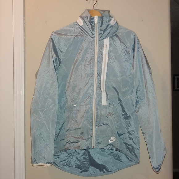 Nike Jackets & Blazers - Women's Nike Tech Aeroshield Windbreaker Jacket L